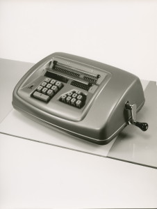 Zeitlos schön: Modell 16 T mit Zehnertastatur