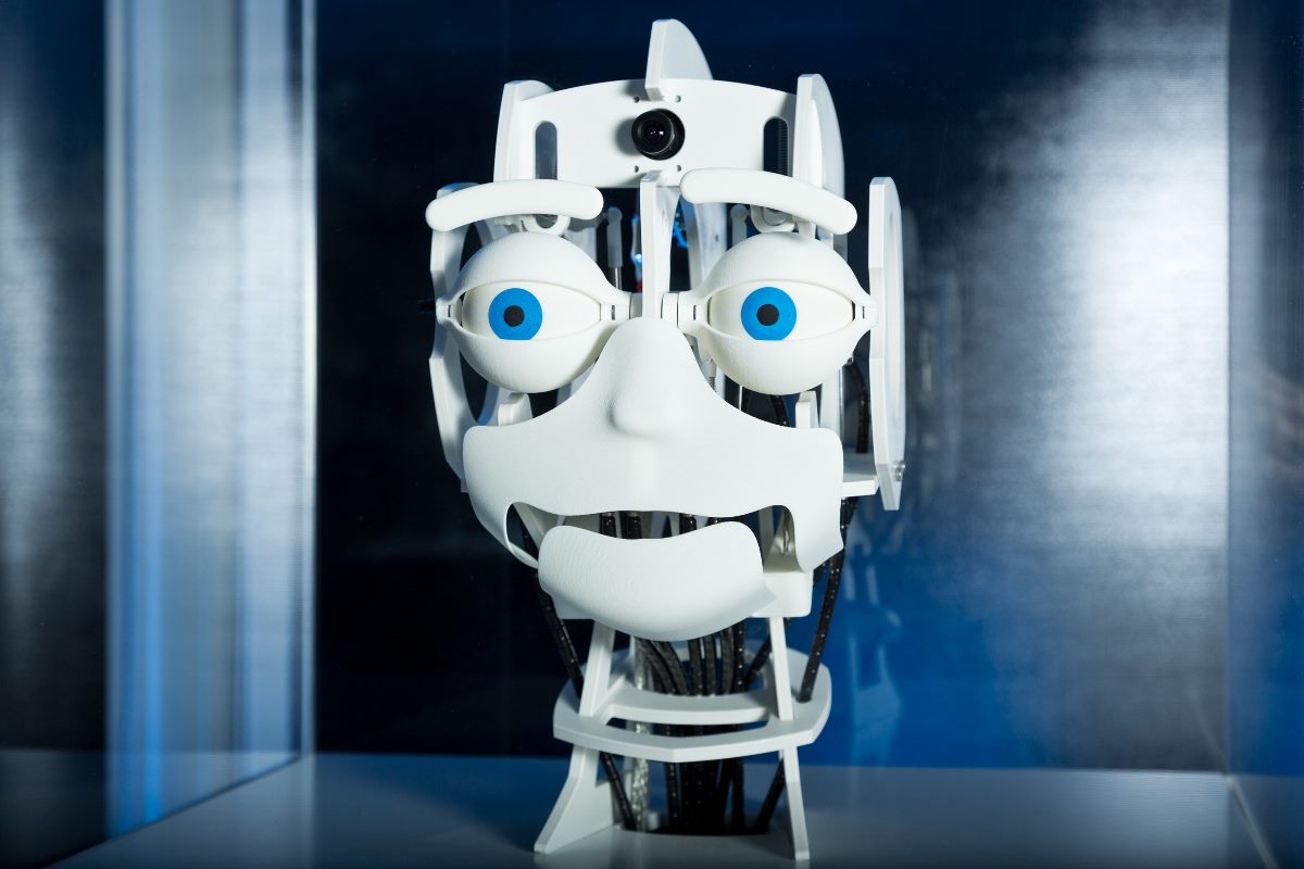 Roboter Felix erkennt Gefühle (Foto DASA/Andreas Wahlbrink)