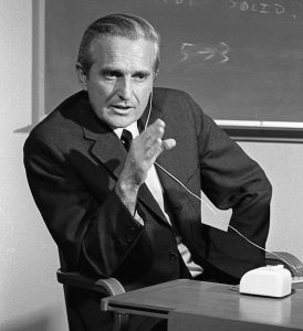 Engelbart probt 1968 seine berühmte Präsentation (Foto SRI)